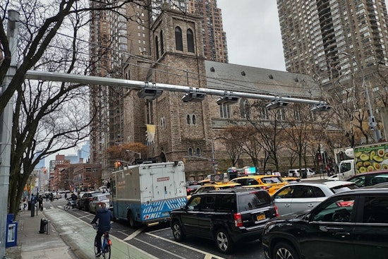 New Manhattan Congestion Pricing Takes Effect, Aiming to Curb Traffic and Boost Public Transit Funds