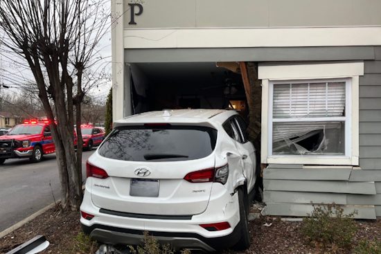 No Serious Injuries Reported as Car Crashes into Murfreesboro Apartment Building Following Three-Vehicle Accident