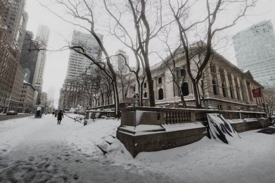Northeastern US Grapples with Flight Cancellations and Hazardous Travel Amid Winter Storm