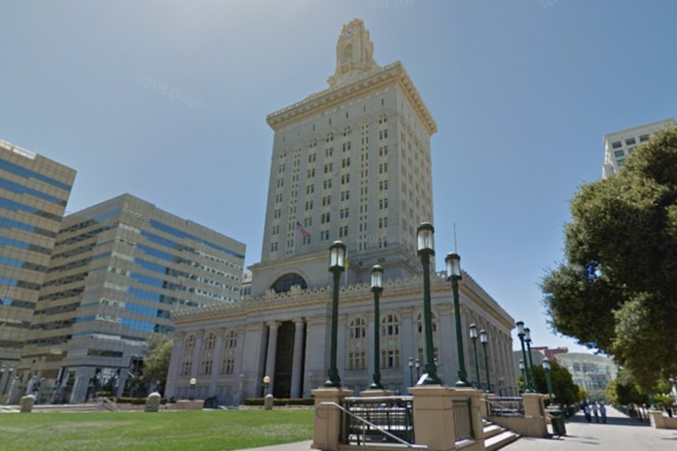 Oakland Community Divided on Police Pursuit Policy as Town Hall Sparks Debate