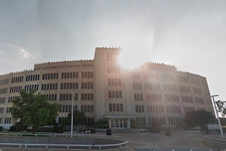 Oklahoma City Public Schools Earn Praise for Launching Teacher Merit Pay Initiative