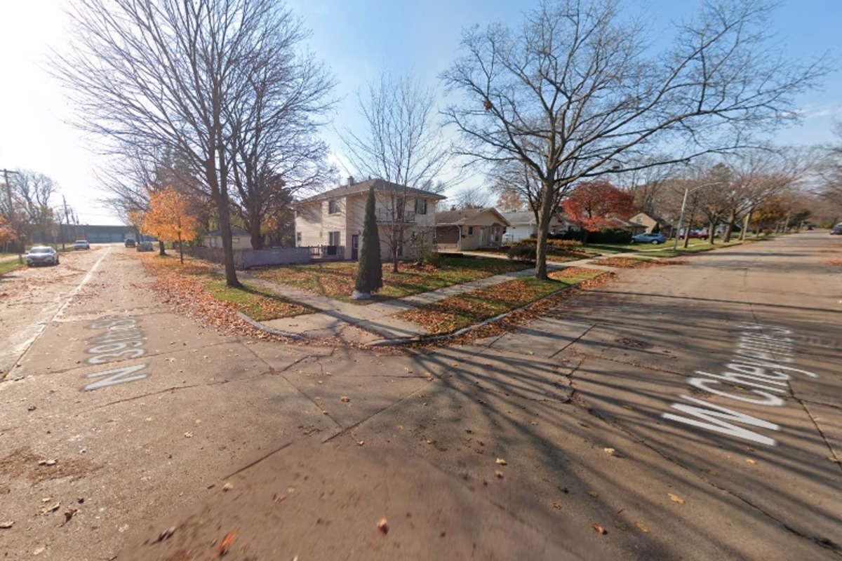 One Dead and Two Injured in Milwaukee Triple Shooting with Suspect in