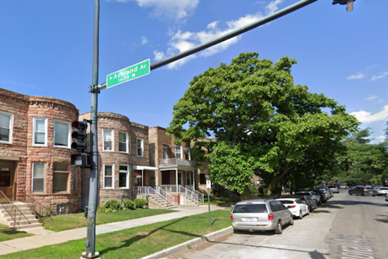One Dead, Another Critically Injured in Double Shooting in Chicago's Andersonville Neighborhood