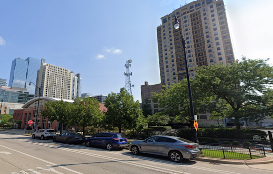 One Dead, Another Injured in Stabbing Incident in Chicago's South Loop, Investigation Ongoing