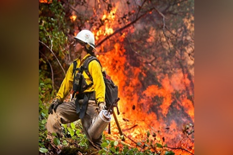 Oregon Firefighters Return Home After Intense Battles Against Los Angeles Wildfires
