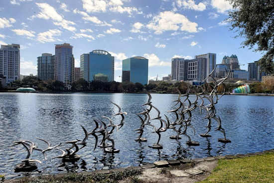 Orlando's Weather Rollercoaster: Warm Spell Followed by Another Cold Snap, NWS Advises Caution for Boaters