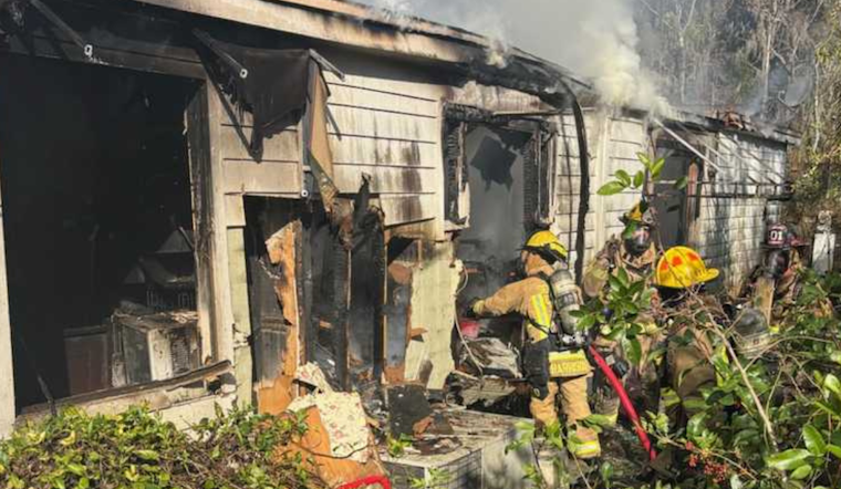 Oviedo Firefighters Extinguish House Blaze and Rescue Dogs, No Injuries Reported
