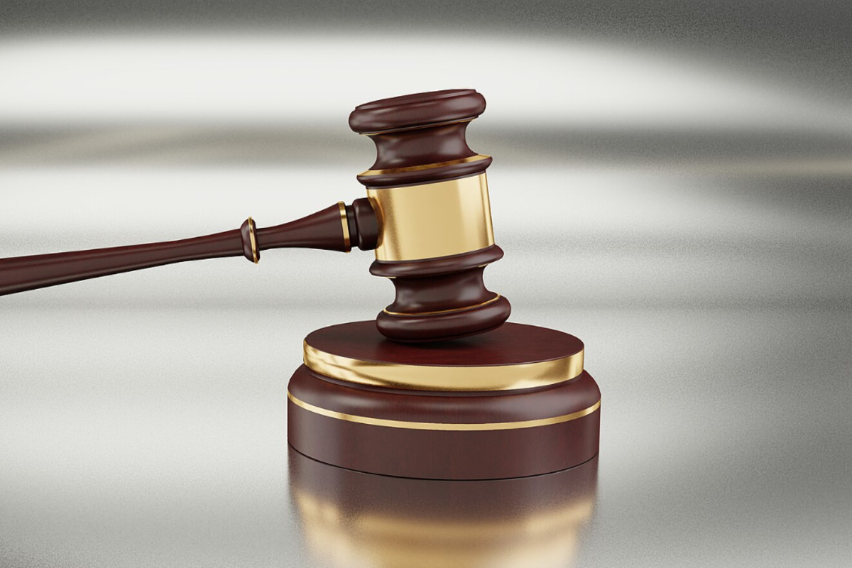 Phoenix Woman Sentenced to Over 7 Years for Machine Gun Smuggling and