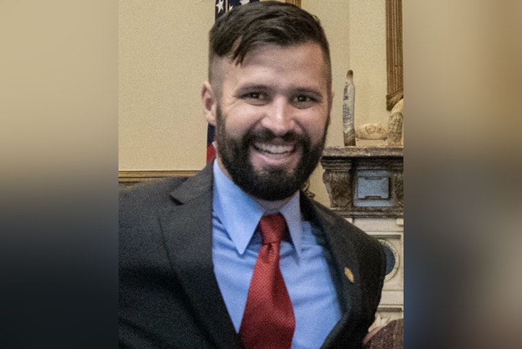 Rep. Hostettler Proposes Bill to Boost Roadside Mowing for Safer Travel along U.S. 41 in Southern Indiana