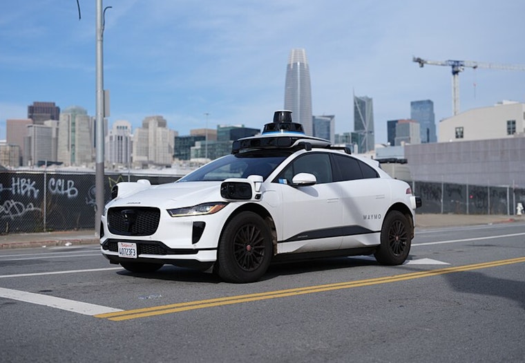 Robbery Suspect Apprehended After Fleeing in Driverless Waymo Vehicle in Los Angeles