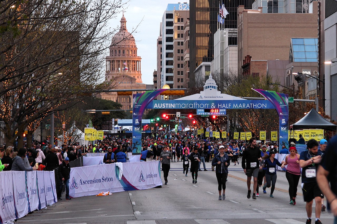 Runners Defy Freezing Temperatures at Austin International Half