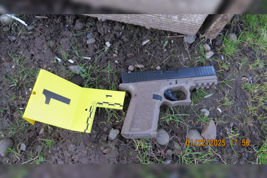 Salem Suspect Fatally Shot by Police Officers During Apartment Complex Confrontation