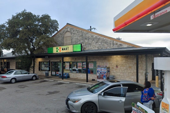 San Antonio Gas Station Clerk Wounded in Shooting During Alleged Robbery Attempt, Suspects Remain at Large