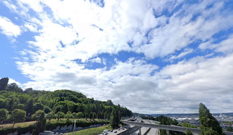 Seattle Braces for Mixed Weather with Chilly Mornings, Sunny Streaks, and Light Showers Ahead