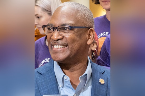 Senator Emanuel Jones Leads Renewed Dedication to MLK Exhibit at Georgia Capitol in Decatur