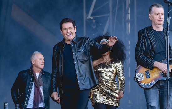 Simple Minds Embarks on Nostalgic 'Alive & Kicking Tour' with Soft Cell and Modern English Across North America