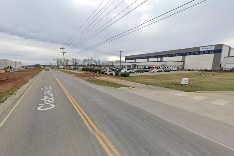 Spring Hill Police Thwart Warehouse Burglary, Two Suspects Arrested on Cleburne Road