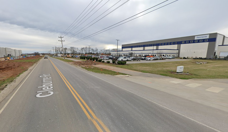 Spring Hill Police Thwart Warehouse Burglary, Two Suspects Arrested on Cleburne Road