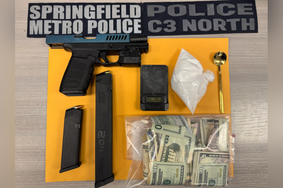 Springfield Police Seize Illegal Firearm and Cocaine, Hector Navarro