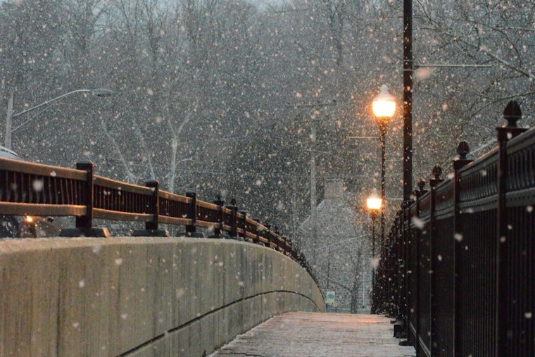 St. Louis Gears Up for Severe Winter Mix as Snow Sleet and Freezing Rain Test City Preparedness