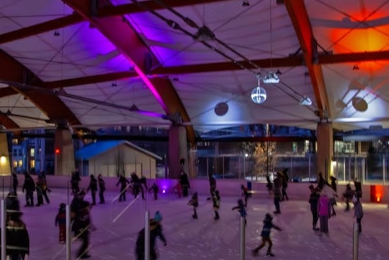 St. Louis Park Rings in New Year on Ice, Community Celebrates with Skating and Hot Cocoa at Annual NYE Skate Event