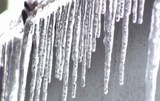 St. Louis Police Warn of Falling Ice Hazard from Buildings as Temperatures Rise