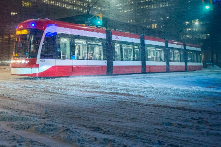 St. Louis Winter Storm Disrupts Transit as MetroLink Faces Delays and Bus Services Halt