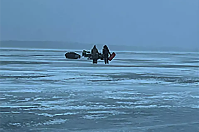 Stranded Ice Fishermen Rescued from Saginaw Bay by U.S. Coast Guard and Local Agencies