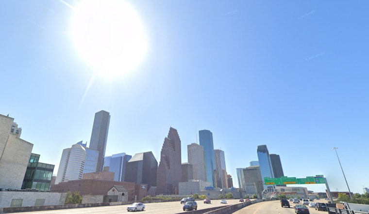 Sunny Skies Ahead for Houston, with Rainy Weekend in Forecast