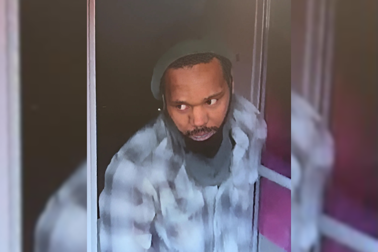 Suspect Sought in Felony Theft of Apple Watches at Columbus Store