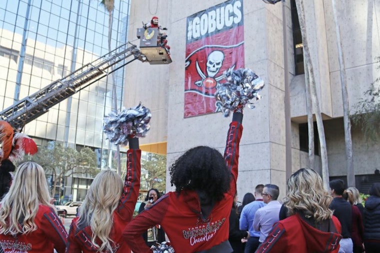 Tampa Rallies Behind Buccaneers with Playoff Banner Drop Spearheaded by Mayor Jane Castor