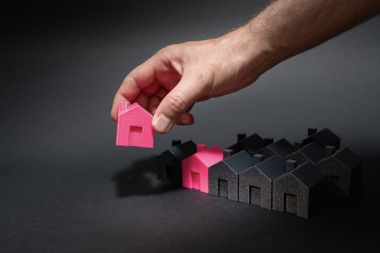 Tampa's Housing Market Experiences Sharp Decline in National Ranking Despite Long-Term Optimism