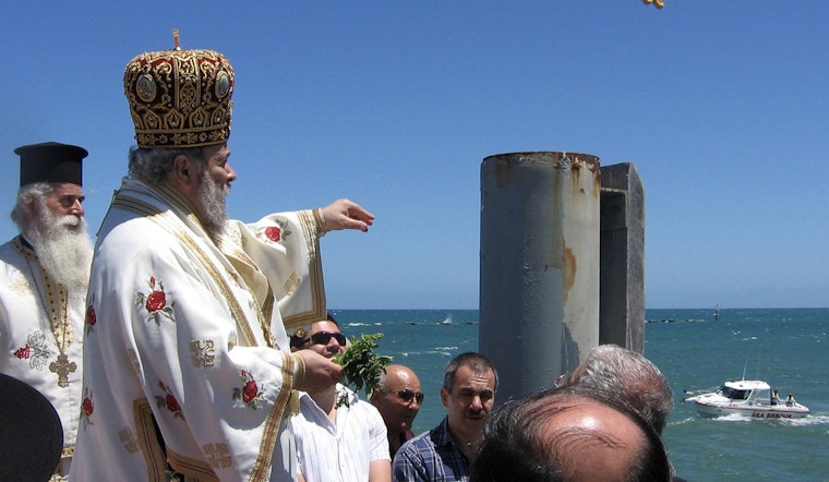 Tarpon Springs Hosts 119th Epiphany Cross Dive as Tradition Triumphs Over Hurricane Aftermath