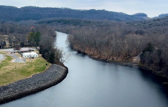 Tennessee Kayaker Rescued from Icy Waters by Team Effort Near Center Hill Dam