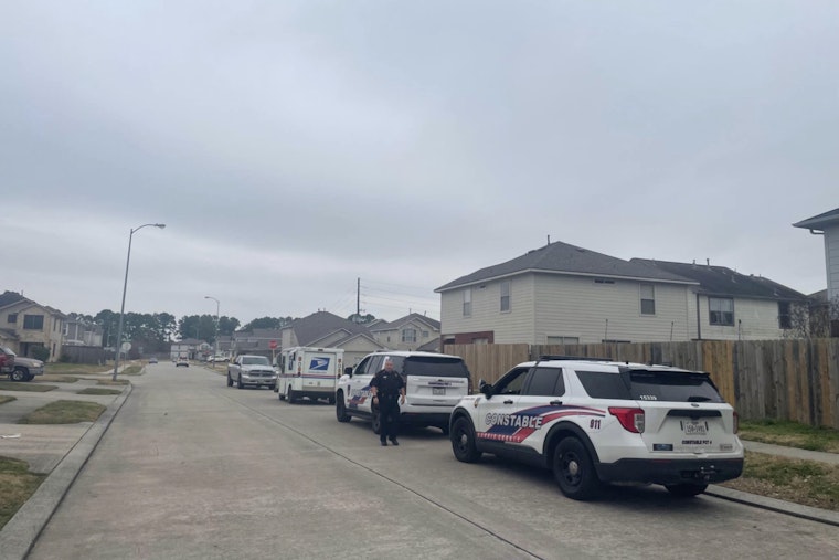 Tomball USPS Worker Robbed at Gunpoint, Authorities Search for Suspect in Mail Key Theft