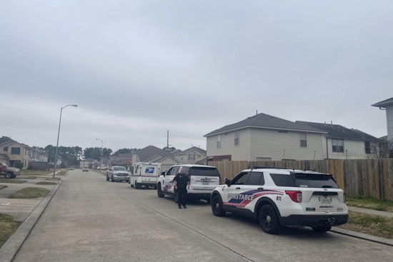 Tomball USPS Worker Robbed at Gunpoint, Authorities Search for Suspect in Mail Key Theft