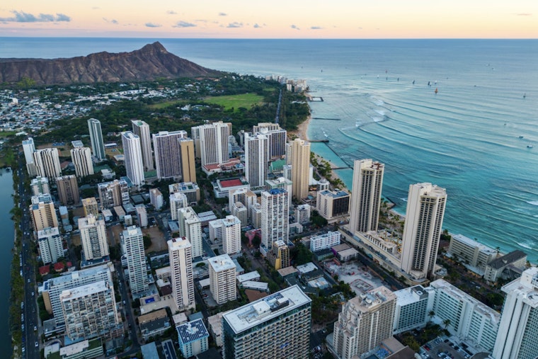 Trade Winds to Clear Firework Smoke in Honolulu, NWS Issues High Surf and VOG Alert