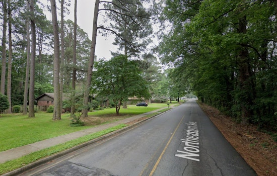 Tragic Jacksonville House Fire Claims Life of 30-Year-Old Woman, No Foul Play Suspected