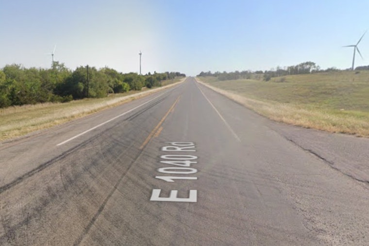 Two Fatalities Reported in Tragic Collision on US-283 Near Cheyenne, Passenger and Driver Killed, One Critical