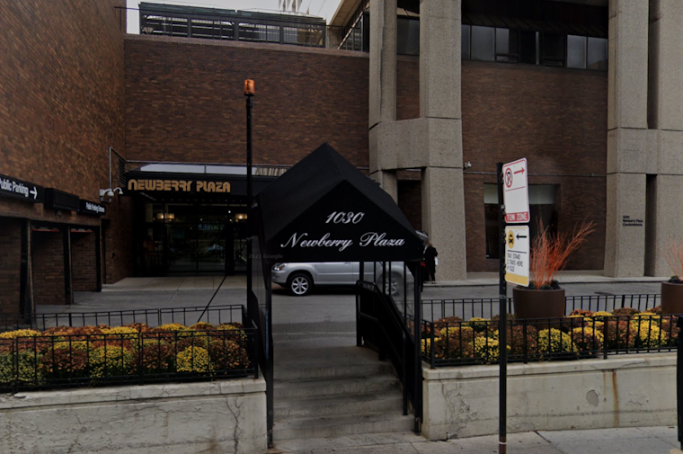 Two Injured in Early Morning Fire at Gold Coast's Newberry Plaza High-Rise in Chicago