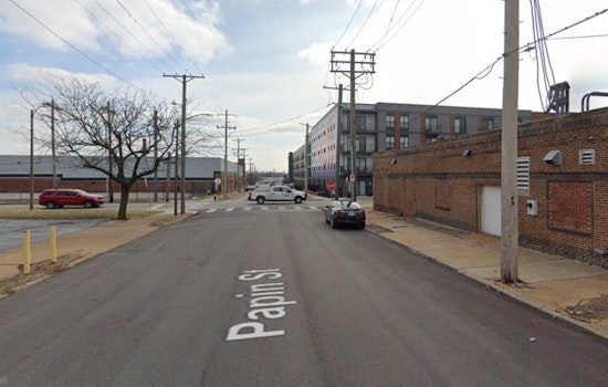 Two Men Robbed at Gunpoint and Knifepoint Near St. Louis Industrial Warehouse