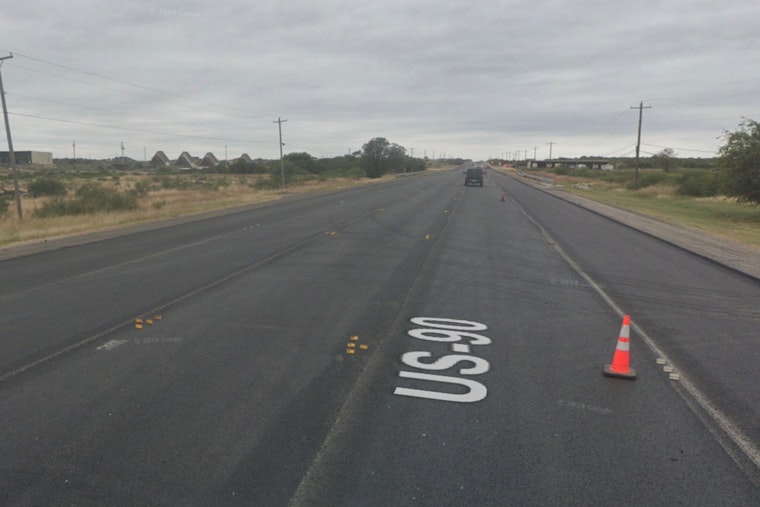Two Pedestrians Fatally Struck in Early Morning San Antonio Highway Incident