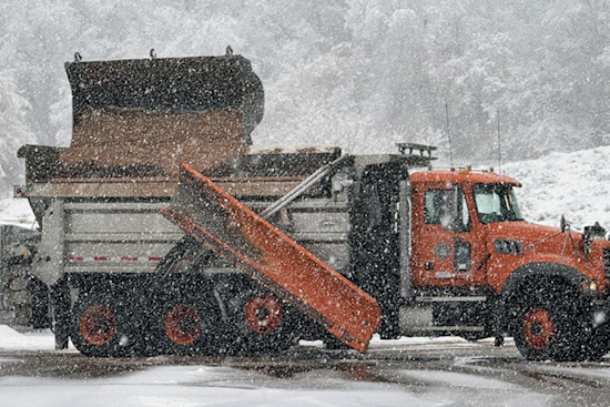 UDOT Shuts Down Little Cottonwood Canyon Road Amid Avalanche Risks, Disrupting Ski Traffic Near Salt Lake City