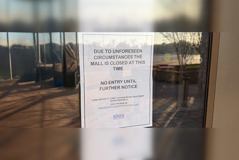 Unexpected Shutdown at Town Center Mall in Cobb Due to Power Cutoff, County Steps in to Support Affected Businesses