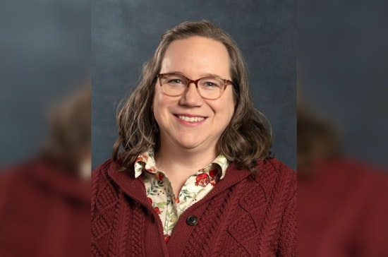 University of Missouri–St. Louis Launches Study on Urban Bee Habitats Alongside STEM Education Initiative