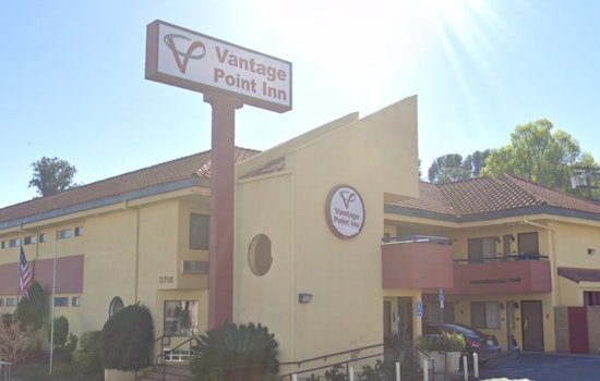 UPDATE: Man Dead After Police Standoff at Vantage Point Inn in Woodland Hills, LAPD Investigates Officer-Involved Shooting
