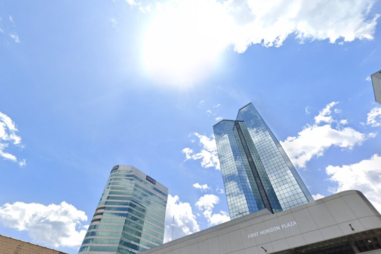 Warm Week Ahead for Knoxville, Potential Weekend Precipitation, Says National Weather Service