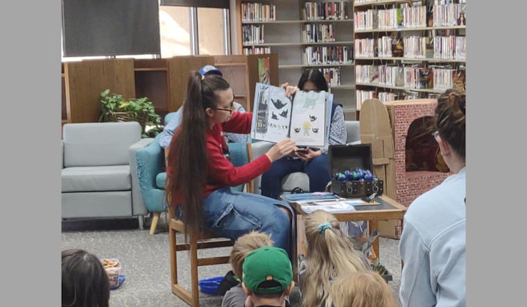 White Settlement Community Services Kicks Off 2025 with Engaging Puppet Theater Storytime