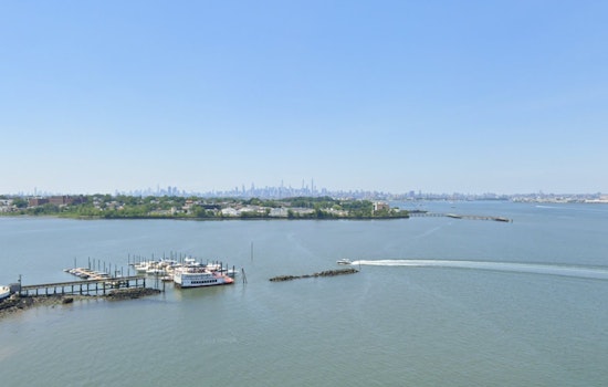 Wind Advisory Issued for New York City as Gusts Up to 50mph Chilled Boroughs Await Warmer Weekend