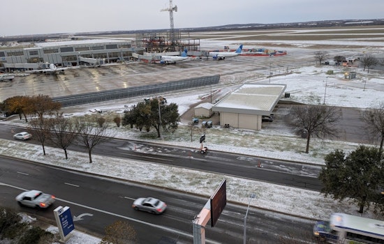 Winter Storm Disrupts Flights at Austin Airport, Houston Airports Halt Operations Amid Rare Texas Snow Event
